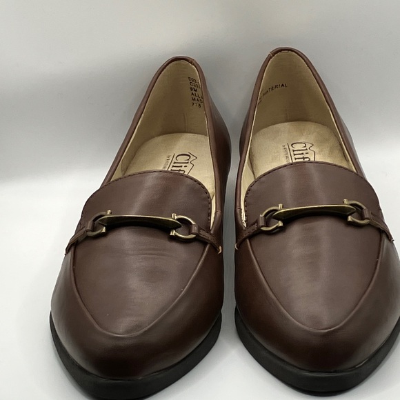 Cliffs by WHITE MOUNTAIN Brown Loafers - Picture 1 of 3